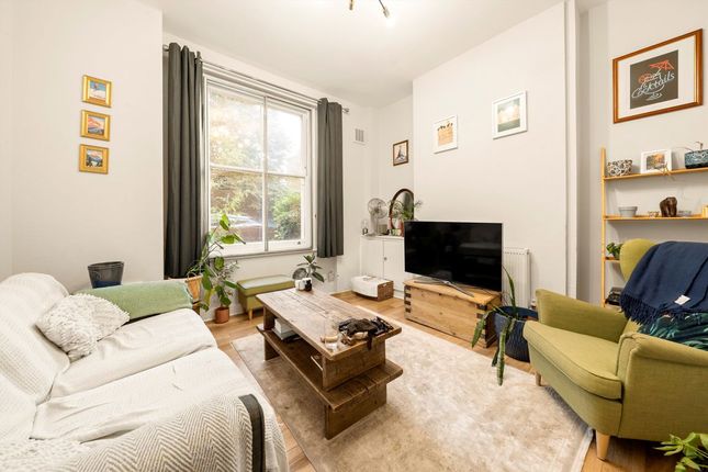 20A, Manse Road, London photo 2