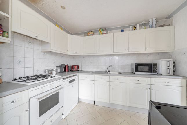 25 Croft Road, Chichester photo 3