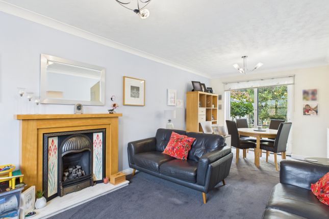 15, FIRETHORN DRIVE, HYDE photo 3