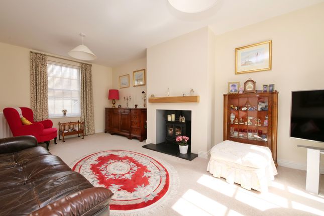 16 Bakers Field, Stalbridge, STURMINSTER NEWTON photo 4