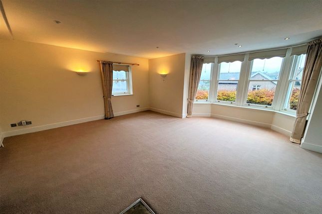 Apt 5, Chinley Lodge, High Peak photo 3