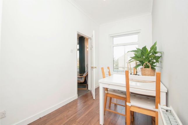 Flat for sale in Keppel Drive, Glasgow