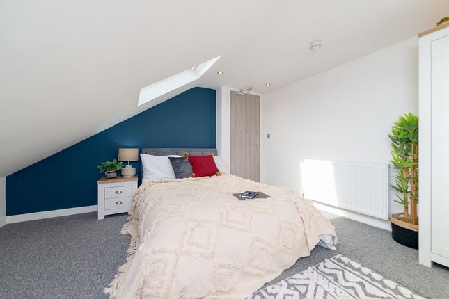 Thumbnail Room to rent in Leavesden Road, Watford