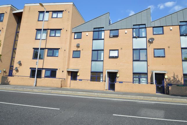 Thumbnail Property to rent in Chichester Road South, Hulme, Manchester