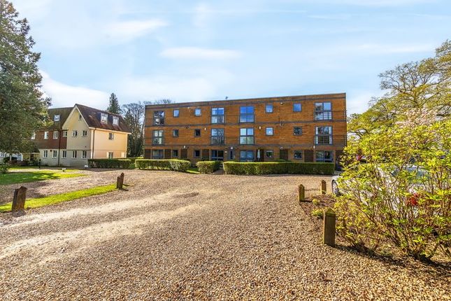 Flat for sale in Coopers Green Lane, Hatfield