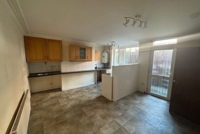 53, Seaforth Avenue Harehills Leeds photo 4