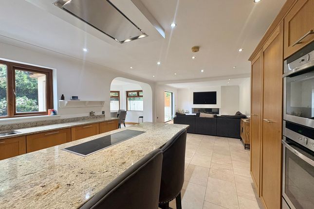 7, Cysgod Y Llan, Llanelli photo 5