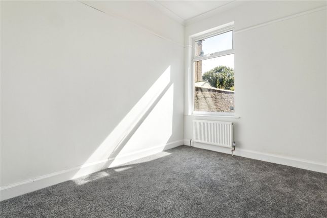 GFF, 75, Hainton Avenue, NE Lincs photo 4