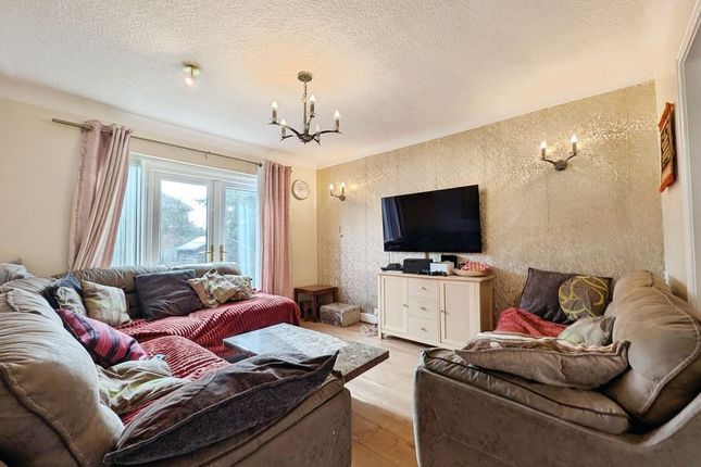 29, Ridgeway, Newcastle Upon Tyne photo 4