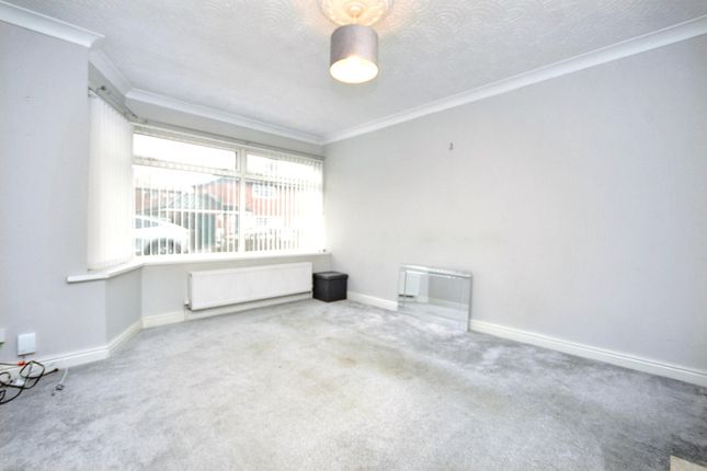 11, Harewood Avenue, Normanton photo 3