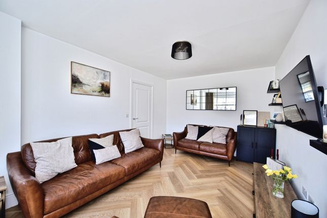 3, Irwell Road, Kent photo 3