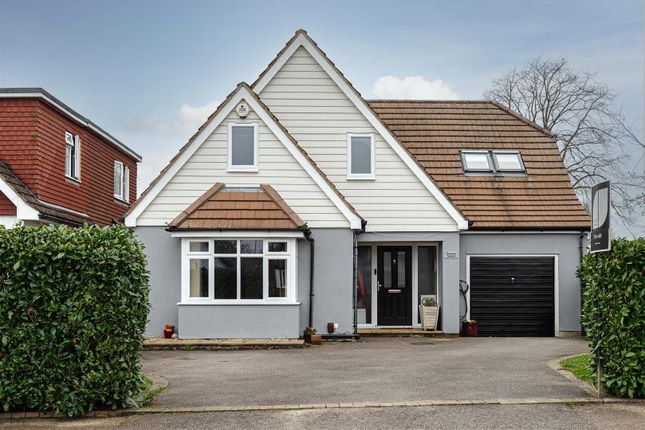 Thumbnail Detached house for sale in Park View Road, Redhill