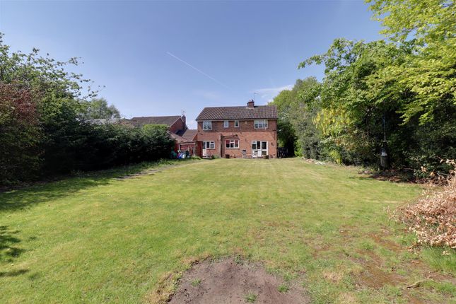 11, Bedford Grove, Alsager photo 2