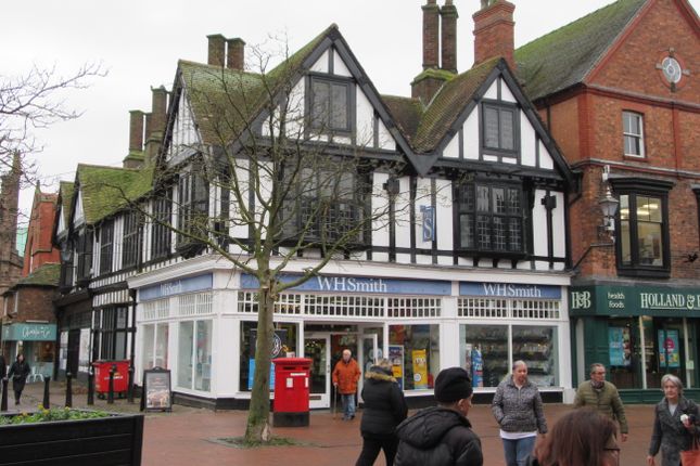 Retail premises to let in High Street, Nantwich