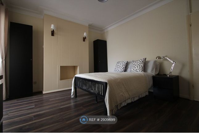 Cleveland Drive, Westcliff-On-Sea photo 4