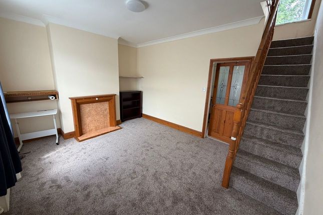 3, Ivy Street, Huddersfield photo 4