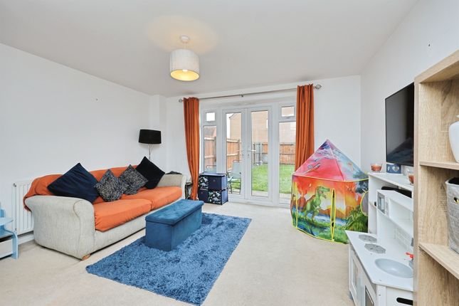 13, Blackberry Way, Swaffham photo 3