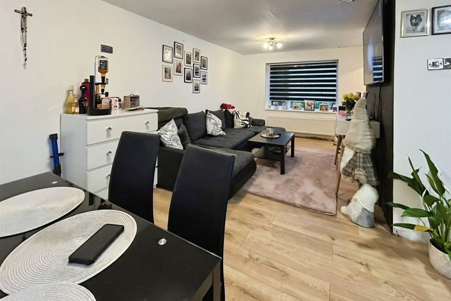 34, Lymn Avenue, Nottingham photo 3
