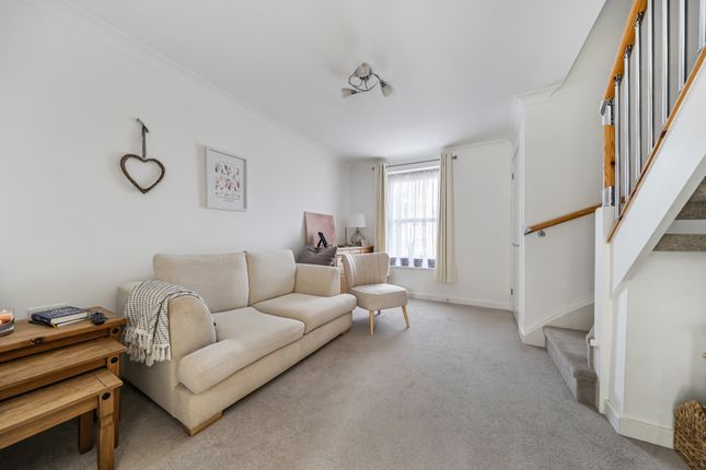 5, Warnford Grove, Sherfield-On-Loddon photo 4