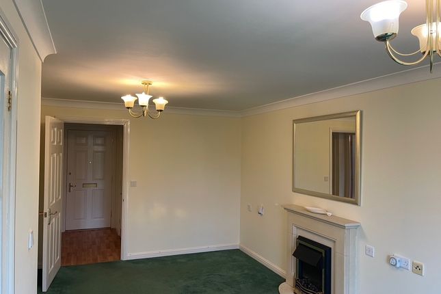 5, Carn Brea Court, Camborne photo 4