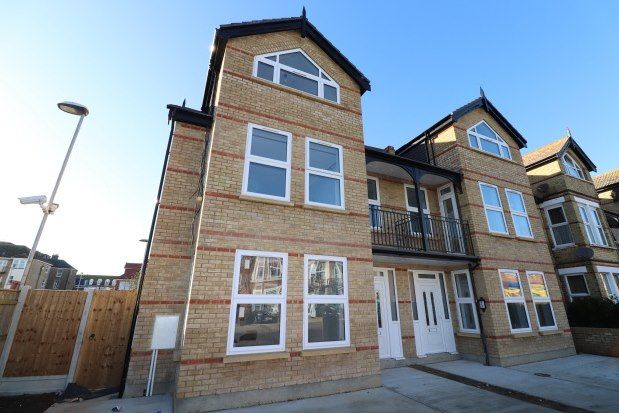 Thumbnail Town house to rent in Agate Road, Clacton-On-Sea