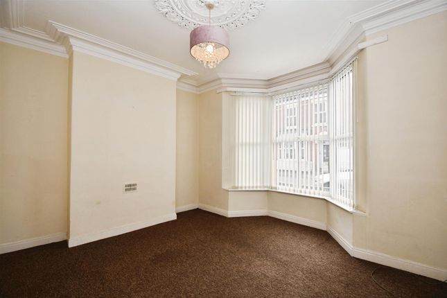 10, Hinderwell Street, Hull photo 2