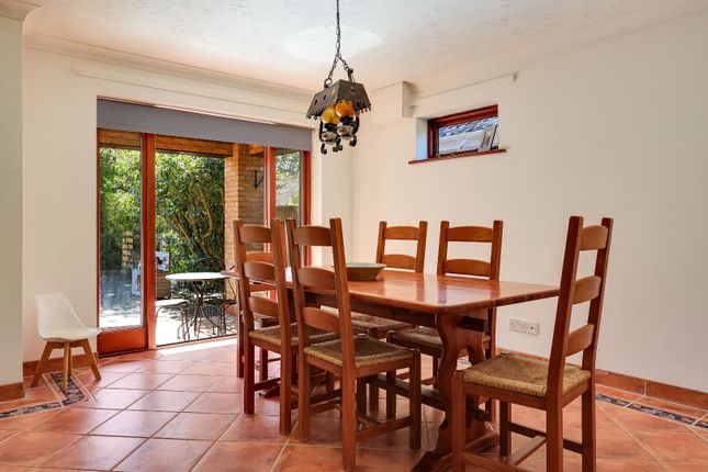 3, Woodlands Close, Girton, Cambridge photo 4