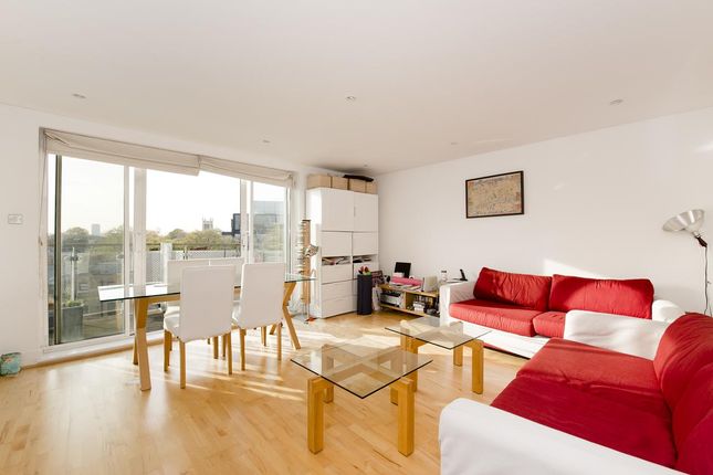 1 bed flat to rent in Owen Street, Angel, London EC1V