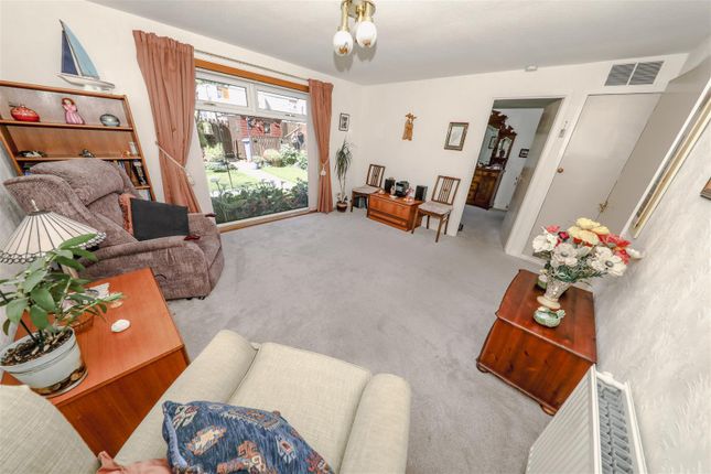 262, Colliston Avenue, Glenrothes photo 3