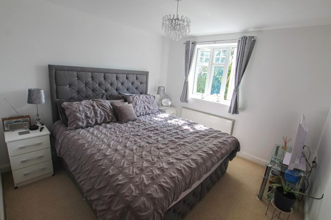 Flat for sale in Mount Pleasant, Batchley, Redditch
