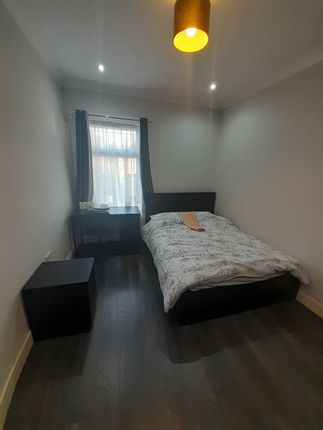 Room to rent in Dudley Rd, Ilford London