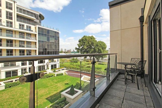 Flat for sale in Banyan House, Imperial Wharf