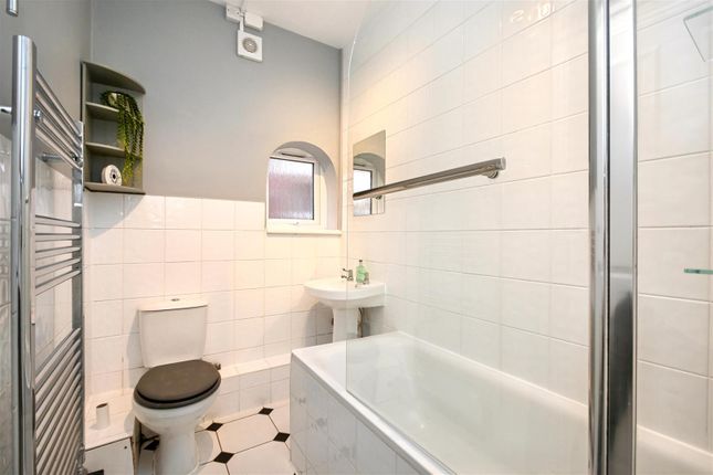Flat 1, 8, Old Orchard Road, Eastbourne photo 4