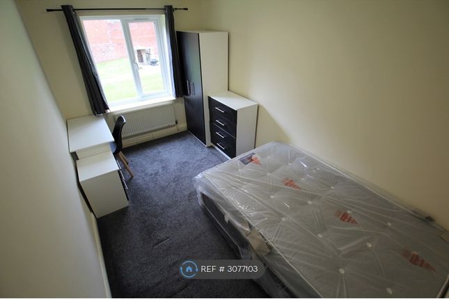 Orchard Lodge A North Hill Road, Leeds photo 5