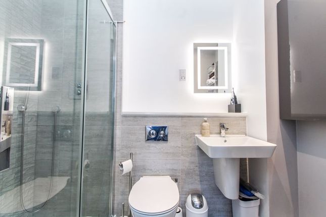 Bedroom One En-Suite
