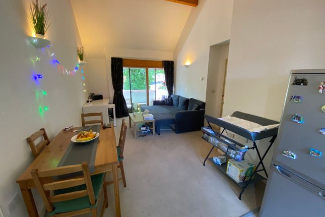 Flat 3, Berkley House, Winchester photo 3