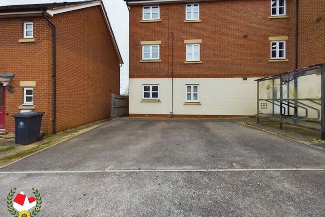 Flat for sale in Boughton Way, Coney Hill, Gloucester