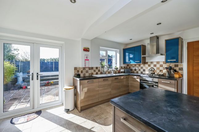 5, Whyston Court, Nottingham photo 3
