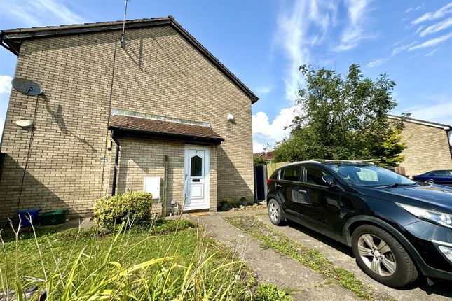 End terrace house for sale in Oak Close, Undy, Caldicot