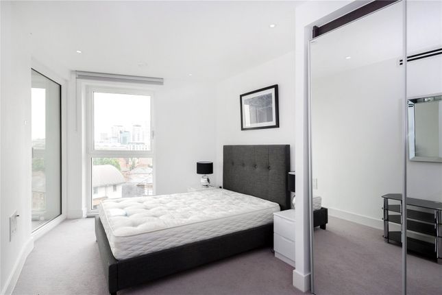 38, Conquest Tower, London photo 4