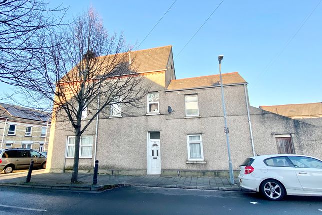 Thumbnail Flat for sale in Court Road, Grangetown, Cardiff