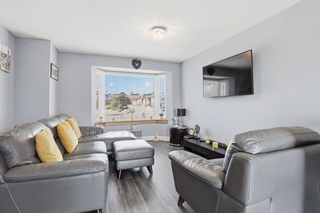 51, Doo'cot Brae, Alloa, Clackmannanshire photo 4