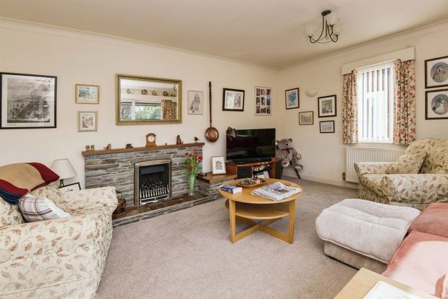 77, Rosebarn Lane, Exeter photo 3