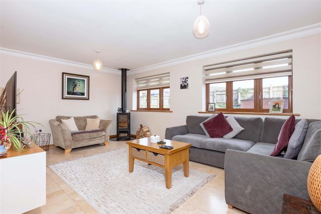 Alta Vista, Mill Lane, Worthing photo 4