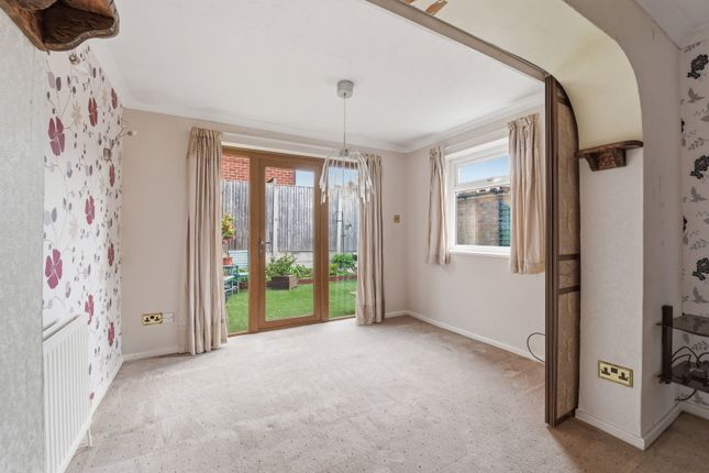 11, Appledorne Way, Nottingham photo 4