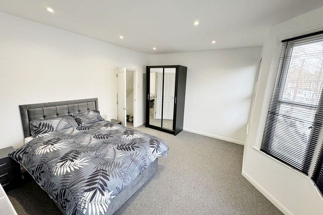 36, Harcourt Road, London photo 3
