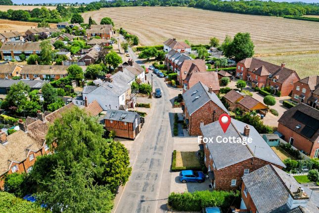 Fox Cottage, 19A, New Road, Woolmer Green photo 2