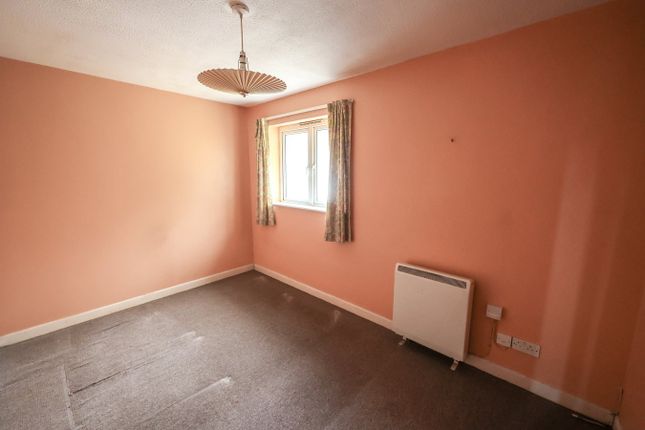 29, Clarence Road, St Austell photo 4