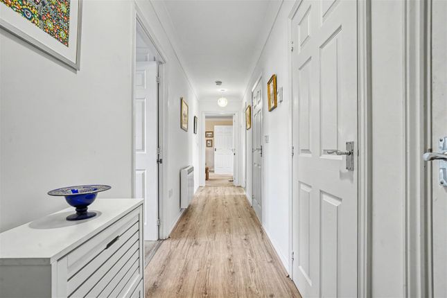 24, Montebourg House, Sturminster Newton photo 4