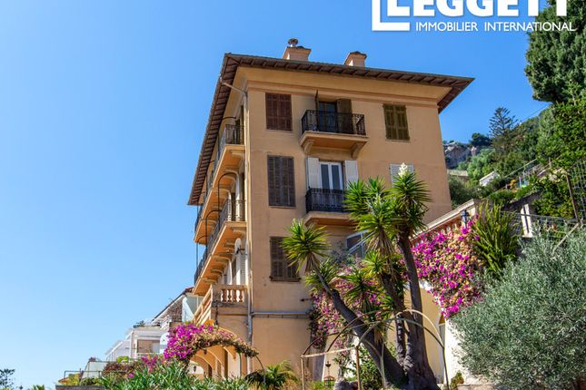 Villa for sale in Roquebrune-Cap-Martin, Alpes-Maritimes, Provence-Alpes-Côte D'azur
